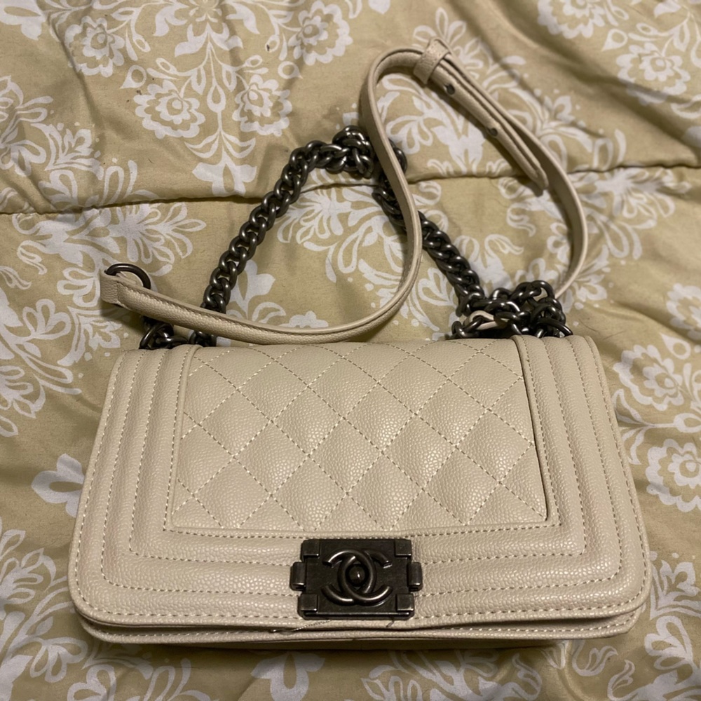 White crossbody purse